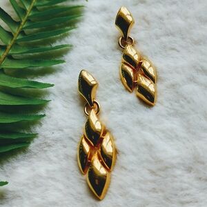 Bright Gold Plated Articulating Diamond Shaped Dangle Earrings, Preppy Core